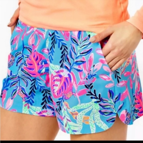 NWT Lilly Pulitzer Ocean View Short Youve Been Spotted 5” Inseam Size XS - Picture 2 of 7